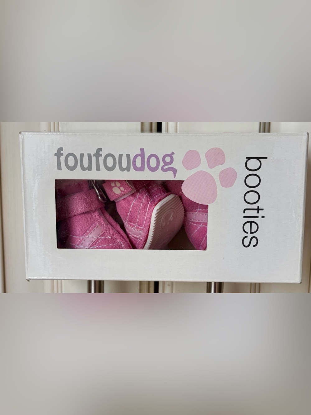BNIB Fou Fou Dog Boots (4) Pink. Size 2 (min schnauzer, shin tzu, pug etc sized)